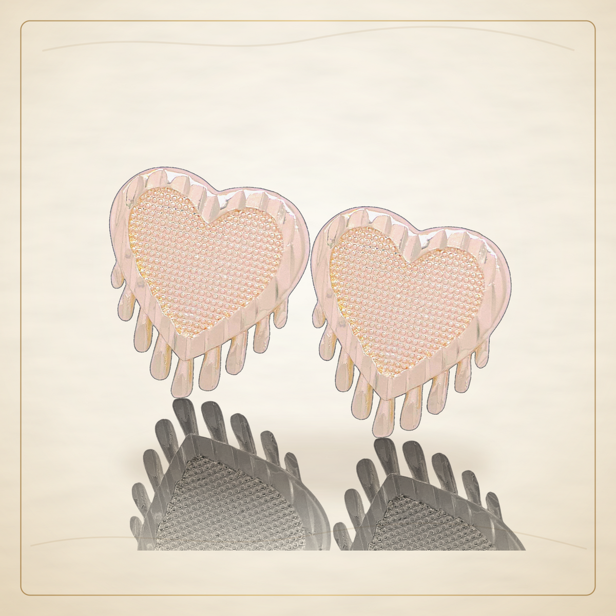 Oro Laminado · Aretes de Broche Diamond Cut Dripping Heart / Diamond Cut Dripping Heart Stud Earrings — Golden Shop 11