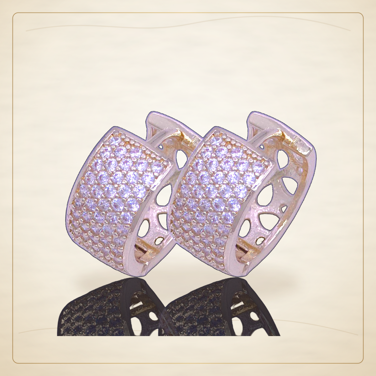 Oro Laminado · Arracadas Huggie Royal Moroccan Gems Zirconia / Royal Moroccan Gems CZ Huggie Earrings — Golden Shop 11