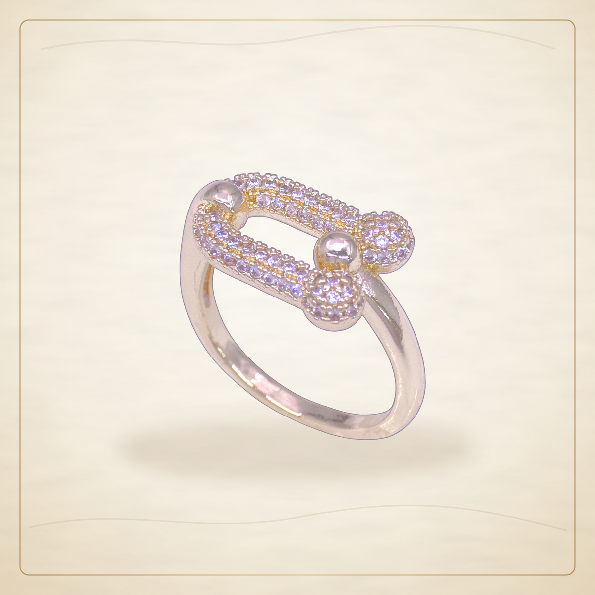 Oro Laminado · Anillo Paris Horseshoe U-Link Signet / Paris Horseshoe U-Link Signet Ring — Golden Shop 11